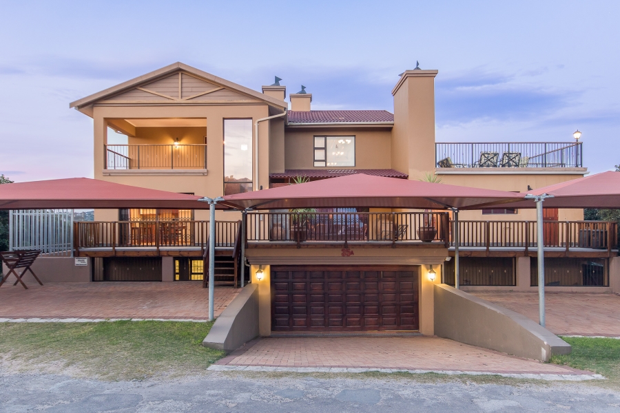 9 Bedroom Property for Sale in West Bank Eastern Cape